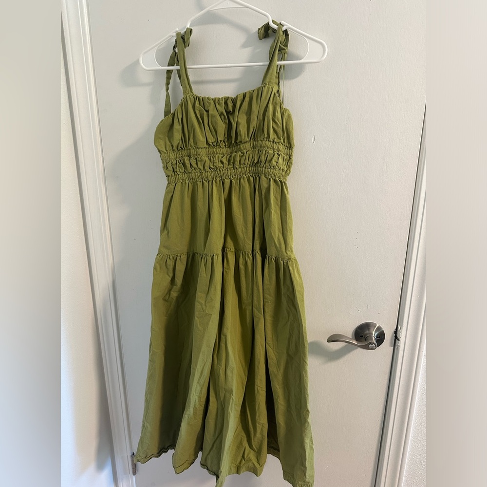 Dress forum LA Green Tie Strap Ruched Midi Dress - XS / S